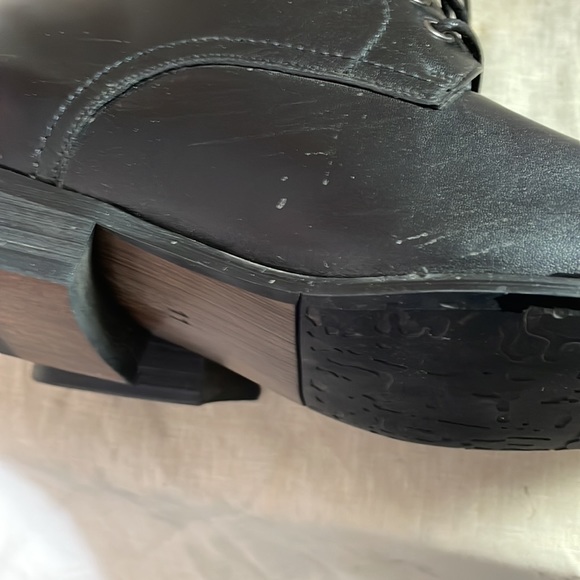 Classic Black Leather Lace-Up Derby Shoes main image 6